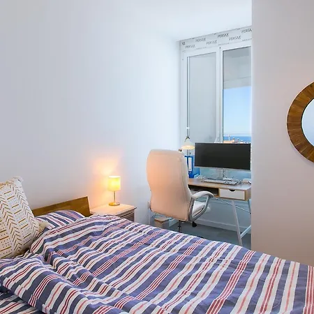 Apartment Sea Breeze, Large With Workspaces & A Great View Tarifa